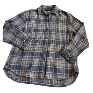 Jenni Kayne O’Keeffe Wool Blend Plaid Button-Down Shirt in Gray and Tan